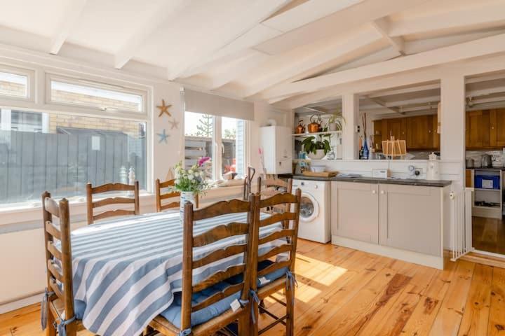 Dog Friendly Cottage 2 Mins To Beach With Hot Tub And Zappi Ev Lessingham Εξωτερικό φωτογραφία